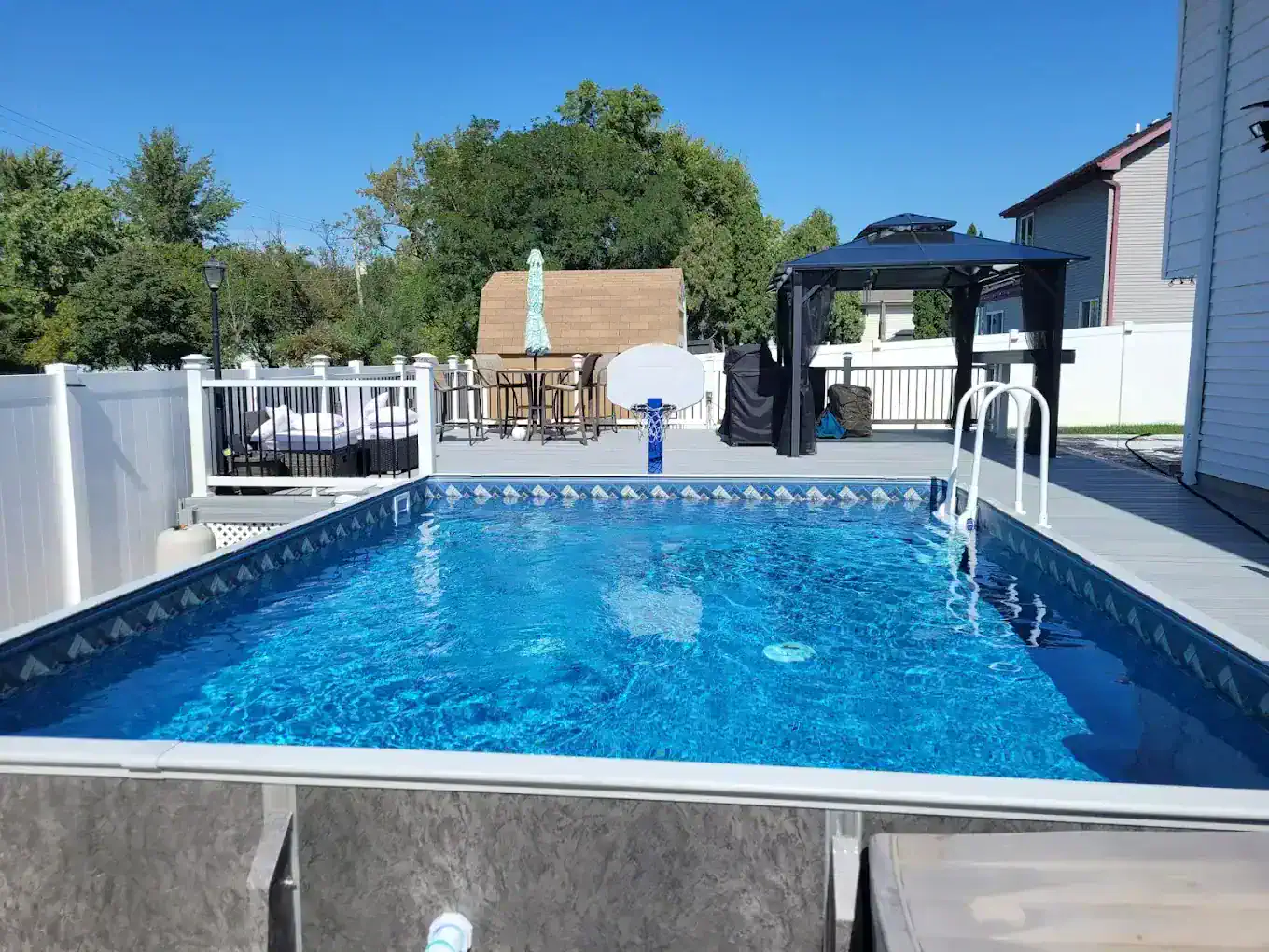 Custom Pools in Dyer, IN | Dean's Pools & Landscaping